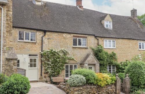 Enstone House | Lynton Cottage