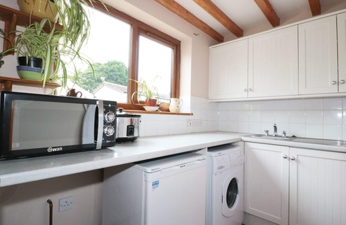Drybrook Cottage | LYNTON HOUSE, family friendly, with a garden in Drybrook