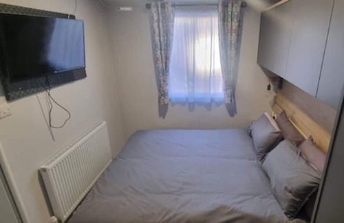 Evanton House | Lynton Lodges ATLAS