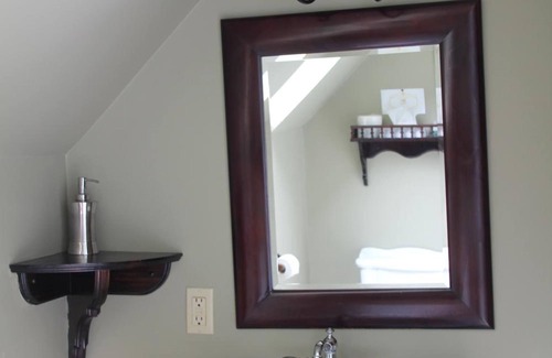 Baddeck Hotel | Lynwood Inn