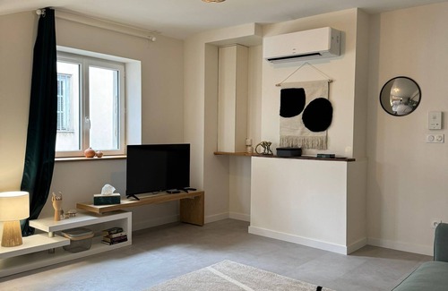 La Presqu'ile Apartment | LYON Bellecour quiet area near fabric museum - ideal for families