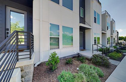 Talbot's Corner House | Lyric at Cleveland Park Lyric Manor