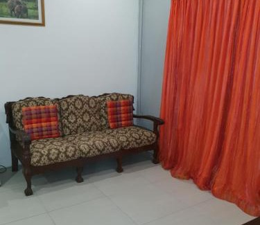 Parow North House | Lyronne Guest house, Shuttle and Tours