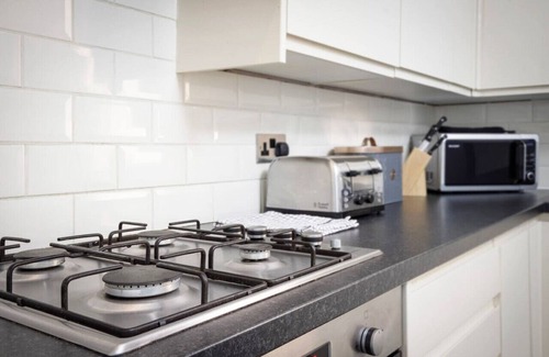 Lytham St. Anne's House | Lytham Place - Exceptionally spacious, central apartment in Lytham St Annes