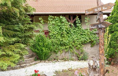 Kacs House | Márai vendégház