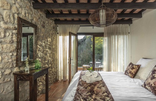 Sant Feliu de Pallerols Cottage | Más Campassol - an ecological farmhouse with soul.