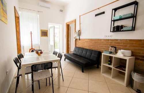 Szeged Apartment | Mérey Harmónia Apartman by Mital
