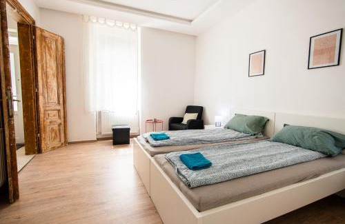 Szeged Apartment | Mérey Harmónia Apartman by Mital