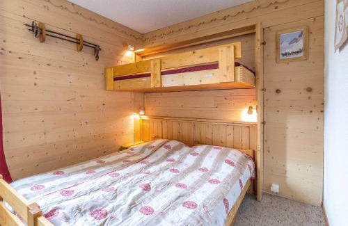Meribel-Mottaret Apartment | Méribel Mottaret : Appart. Confortable 2 Ch, Balcon, Ski-In/Ski-Out - FR-1-355-50