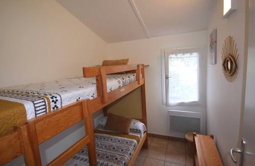 Le Mas-dAgenais Ski Chalet | Mésange - Village de 10 gîtes, style chalets en pin