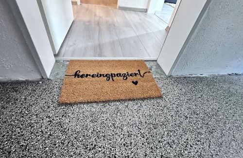 Herne Apartment | Möblierte Erdgeschoss-Wohnung mit Parkplatz in bester Lage des Stadtzentrums Herne, WLAN, Netflix- Super Autobahn-und ÖPNV-Anbindung