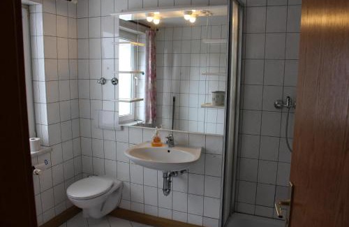 Crawinkel Apartment | Möblierte Zimmer und Wohnungen in Thüringen Wald