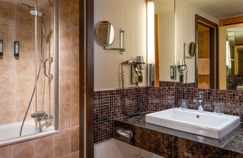 Flughafen Hotel | Mövenpick Hotel Nuernberg Airport