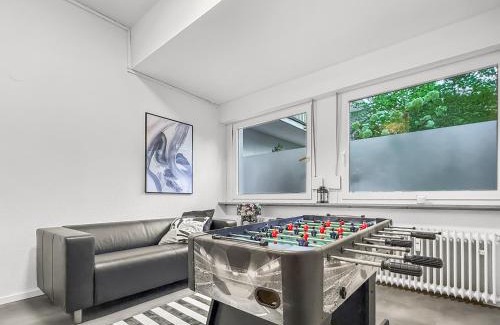 Untersendling Apartment | München Gruppenaufenthalt 4SZ, 16 Pers Games