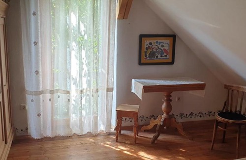 Iecava House | Mājīga istaba ar balkonu un vannasistaba, bezmaksas velo noma