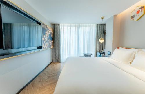 Downtown Beijing Hotel | M Hotel - Beijing Tiananmen Square Qianmen Subway Station