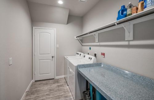 Katy Ski Chalet | M&J Luxury Home