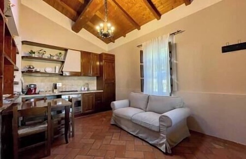 Montelaguardia Apartment | M&M HOLIDAY HOUSE "CASOLARE DEL MAESTRALE