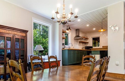 Norland Cottage | M & M Waterfront Cottage