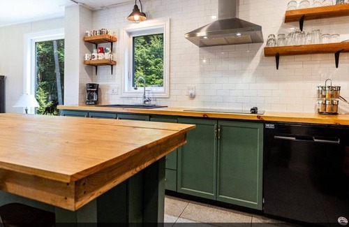 Norland Cottage | M & M Waterfront Cottage