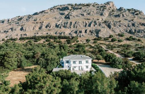 Pefkos Villa | M Mansion