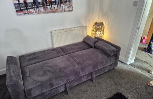 Shotts Apartment | M Rooms 97a at the Brandy Bar