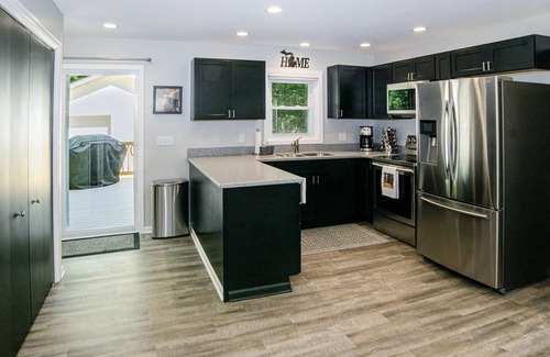 Frankfort House | M22 Rentals Premier Home - One Block from Lake Michigan!nn2025 Calendar is OPEN!