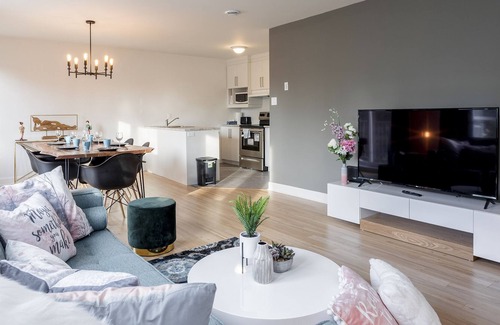Longueuil House | M316@3 BDR Townhouse,Free Parking,Jacques-Cartier