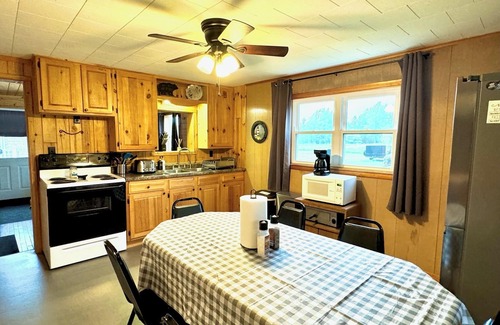 Grand Marais House | M77 cabin with additional bunkhouse & two car heated garage