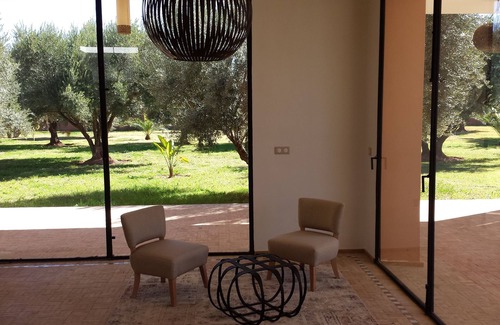 Oulad Hassoune Villa | Villa with heated pool and staff. 8 people, dependency (optional)