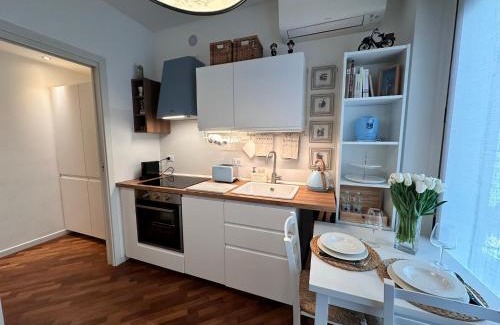 Acquabella Apartment | Ma Petite Bleu Milano
