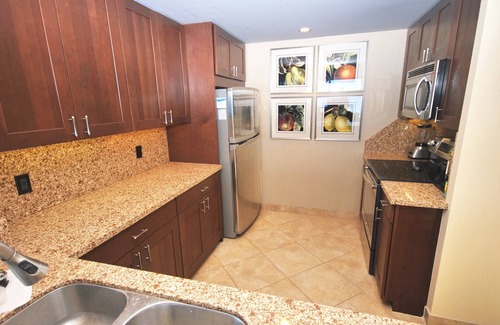 Honokowai Condo | MA1109 SPECTACULAR 270 DEG. VIEWS-CORNER OCEANFRONT 2BR/2BA-SPECIAL JULY 495!