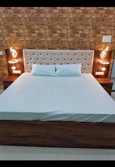 Varanasi Apartment | Maa kamakhya home stay