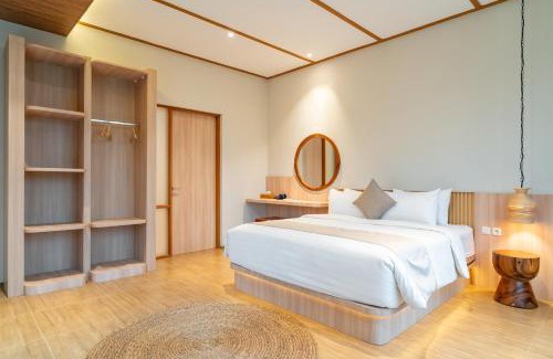 Bandung Villa | Maaplewood mountain view 9 bedrooms villa with a private heated pool and movie room