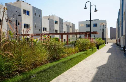 King Abdul Aziz Road Apartment | Mabaat-White Pearl Compound 600 D Villa 23