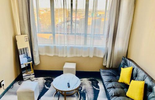 Downtown Johannesburg Apartment | Maboneng CBD Comforts