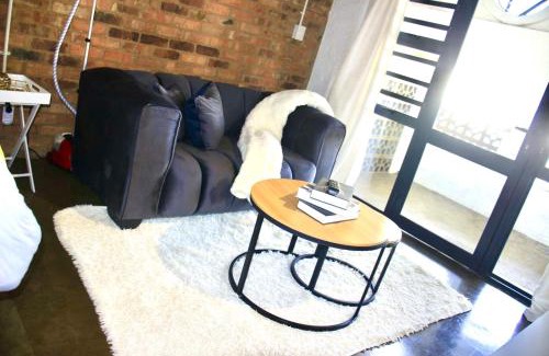 Downtown Johannesburg Apartment | Maboneng Gauteng 358 uncapped WiFi