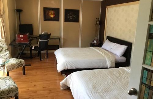 Ottawa Division Bed & Breakfast | Mac B&B