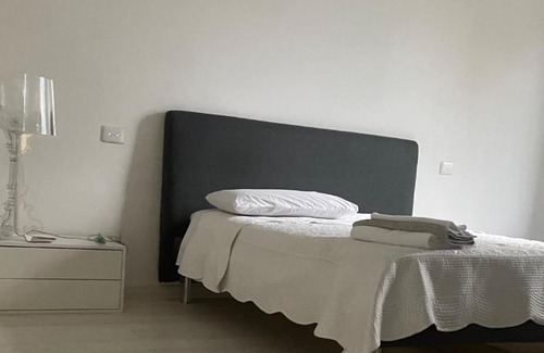 Ghisolfa Apartment | Mac mahon House