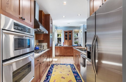Macatawa House | Macatawa/Lake Michigan = Spacious Airy Home in Gated Macatawa Park