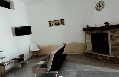 Erchie House | Macchialuru Home & Relax