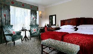 Marlow Hotel | Macdonald Compleat Angler