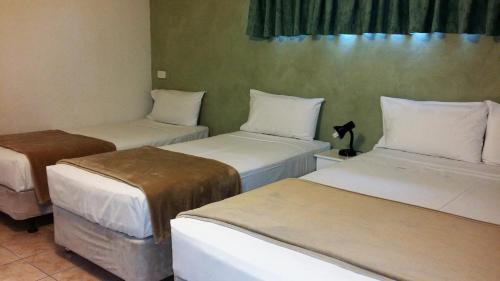 West Mackay Hotel | Mackay Motor Inn