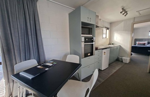 Fairlie Hotel | Mackenzie Motels