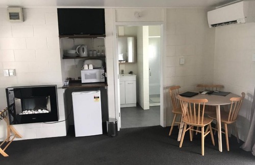 Fairlie Hotel | Mackenzie Motels
