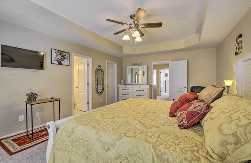 Macon House | Macon Townhome w/ Patio, 5 Miles to Downtown!