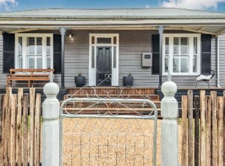 Hamilton House | MacPherson House