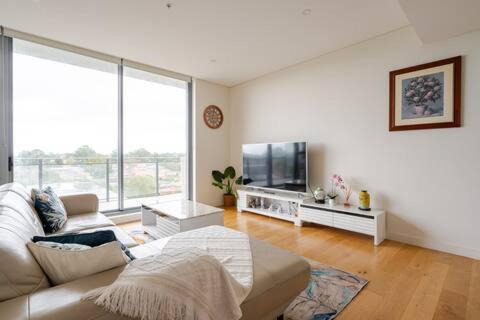 Macquarie Park Apartment | Macquarie Park Paradise-City View