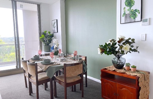 Macquarie Park Apartment | Macquarie University Green Space