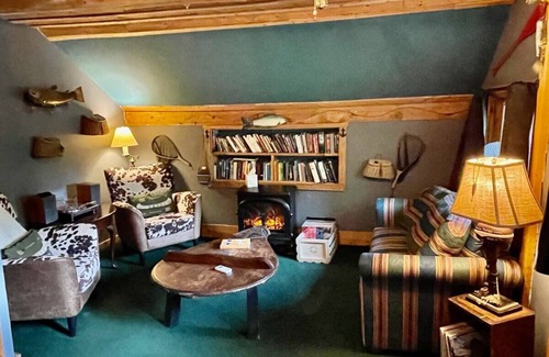 Waterbury Cabin | Mad River - Grunberg Haus Inn & Cabins